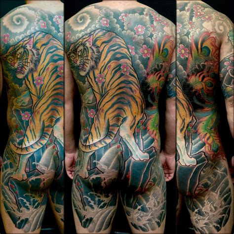 full-irezumi-traditional-japanese-style-tiger-back-tattoo-back-tattoos,-girl-back-tattoos