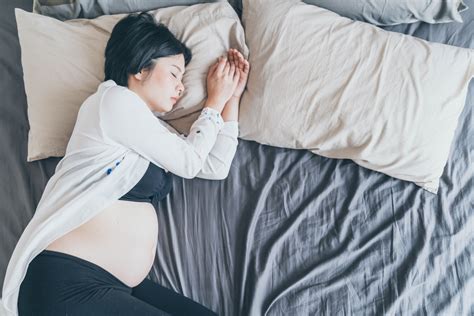 Bunda Kenali Penyebab Dan Cara Mengatasi Susah Tidur Saat Hamil