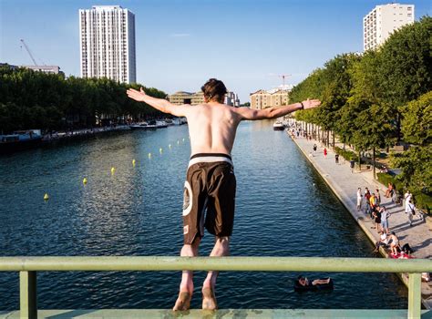 Paris Canals Are Now Clean Enough To Swim In Canals Open Air Swimming Pool Swimming