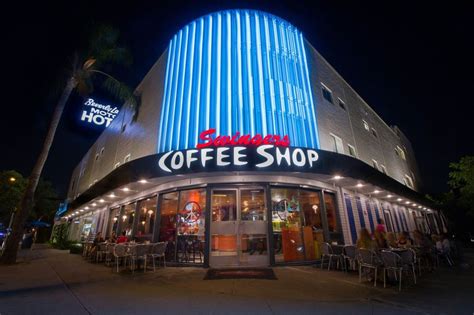 Los Angeles Late Night Staple Swingers Coffee Shop Closes Deadline