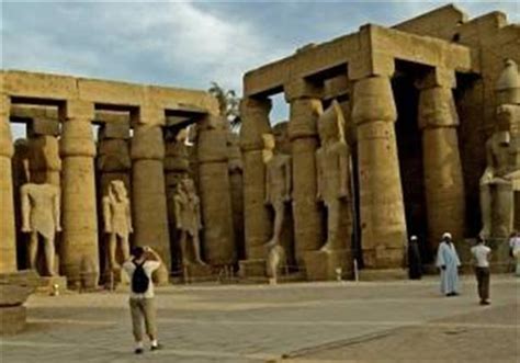 أثارت تصريحات شربل وهبة، وزير الخارجية في حكومة تصريف الأعمال اللبنانية، جدلا كبيرا عبر مواقع التواصل الاجتماعي في لبنان وبعض دول الخليج بسبب تصريحات أطلقها خلال. السياحة: إعلان الأقصر أفضل مدينة سياحية في العالم أكتوبر ...