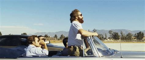 What to gift a friend travelling abroad. 5 startups to walk you through your vacation logistics