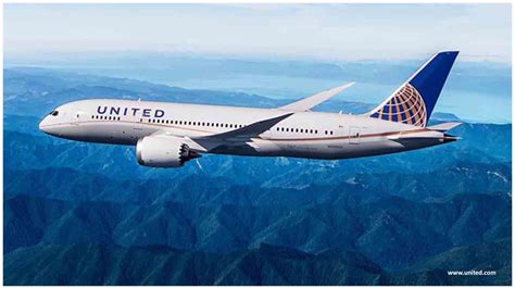 United Airlines Lay Off As Many As 36000 Staff Amid Covid 19