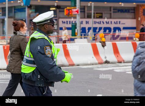 Nypd Officer Stock Photos And Nypd Officer Stock Images Alamy