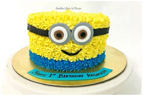 This saves a lot of time when assembling and i look forward to trying new cake designs for my kids' birthdays. Minion theme smash cake | Minion birthday cake, Emoji ...