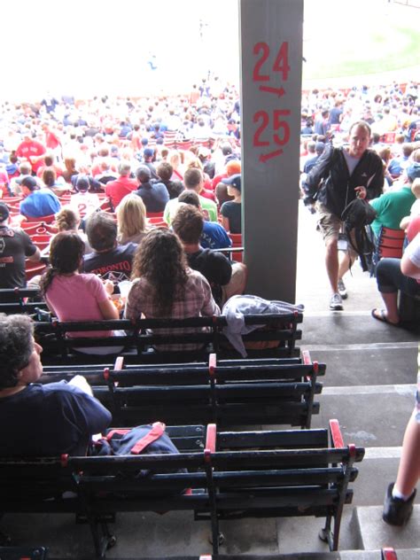 How To Avoid Obstructed Views At Fenway Park Mlb Ballpark Guides