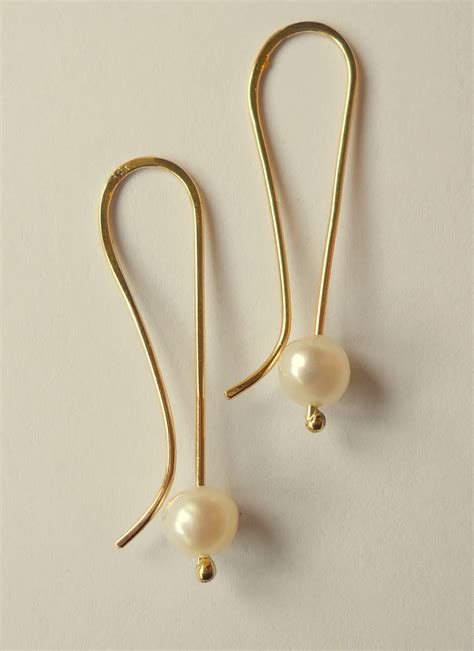 18K Gold And Pearl Dangle Earrings Simple And Elegant Minimalist Style