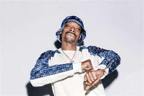 Snoop Dogg Shows Solidarity With The Writers Strike Where The Fck