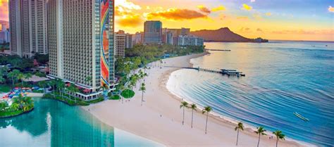 The City Beach Beautiful Summer Time Waikiki Hotels Hilton