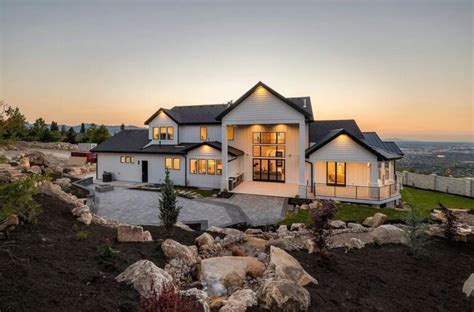 This 3198000 Luxury Modern Farmhouse In Utah Has Stunning Views