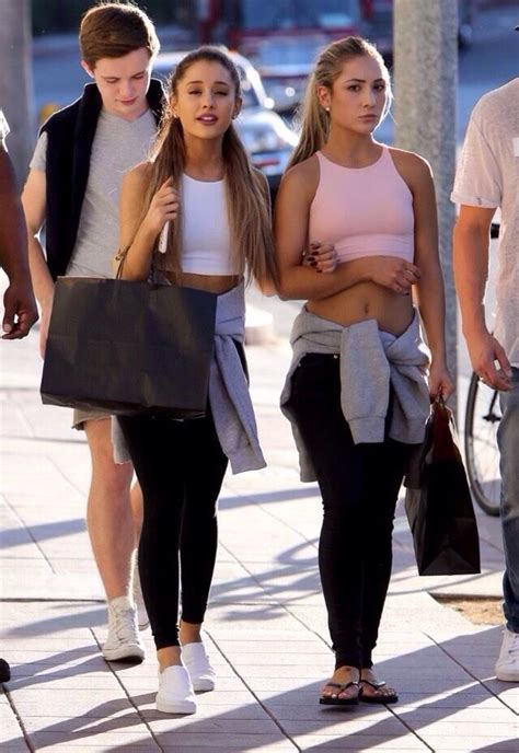 Arianagrande Gym Outfits Casuales Moda Ropa Disney