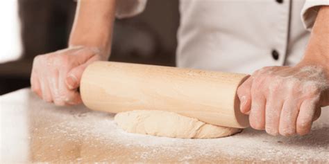 7 Best Rolling Pins For Pizza Dough 2023