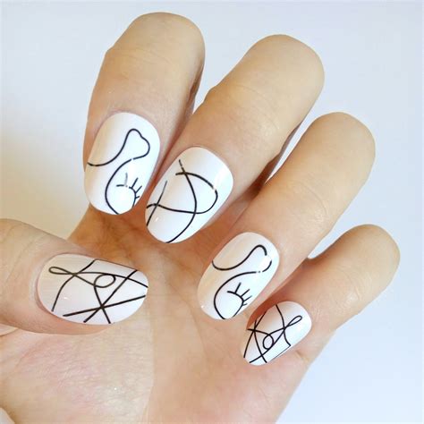 24pcs Abstract Stick Figure Acrylic False Nails White Oval Fake Nail