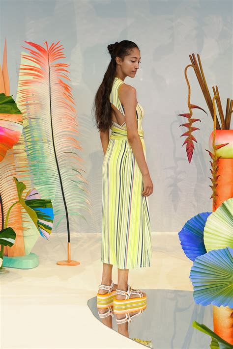 Tanya Taylor Spring 2020 Ready To Wear Collection Vogue Ikebana