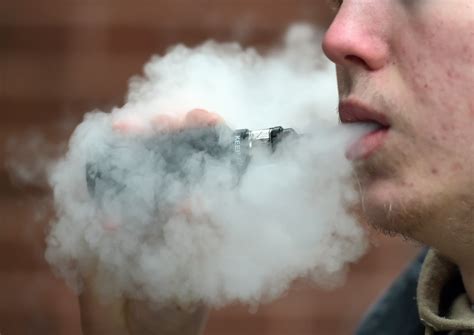 Vaping Is Just As Bad For Your Heart As Cigarettes