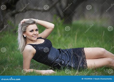 menina sexy ucraniana foto de stock imagem de cape 19339936