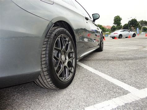 Find out all about michelin pilot sport 4 s tyres including a comparison against it's top competitors. Motoring-Malaysia: Tyre Launch & Test: MICHELIN PILOT ...