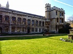 Enjoy your time with beautiful places: Balliol College in Oxford