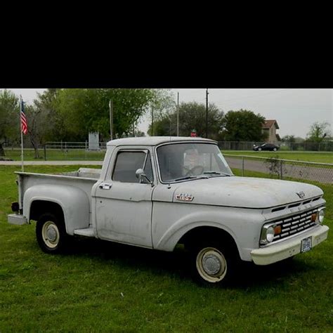 Vintage Pickup Trucks Classic Ford Trucks Old Fords Wheel Cover