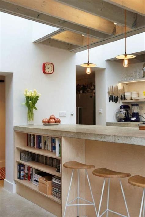 Cette cuisine toute simple reste très élégante et épurée. Découvrez nos 84 jolies propositions pour cuisine avec bar - Archzine.fr | Kitchen bar design ...