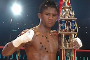 Buakaw Por Pramuk wins K-1 Max 2004 (Retro) | Asian MMA