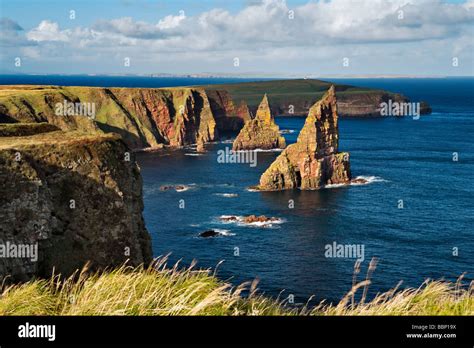 Duncansby Stacks Near Duncansby Head John Ogroats Scotland Showing