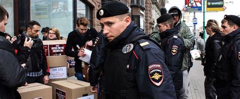 Lgbt Activists Arrested In Moscow After Demanding Investigation Of Alleged Torture Of Gay Men In