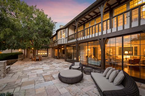 Brad Pitt and Jennifer Aniston’s former Beverly Hills mansion sells for