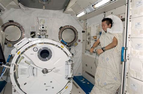 Sleepless In Space Therapy Helps Astronauts Snooze Space