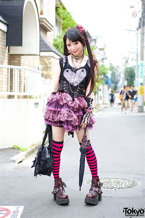 gothic harajuku girl w twin tails h naoto corset and algonquins tutu tokyo fashion