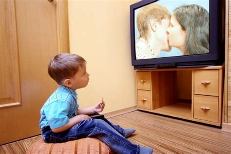 La Televisión Y Los Niños Ver La Tele Con Moderación