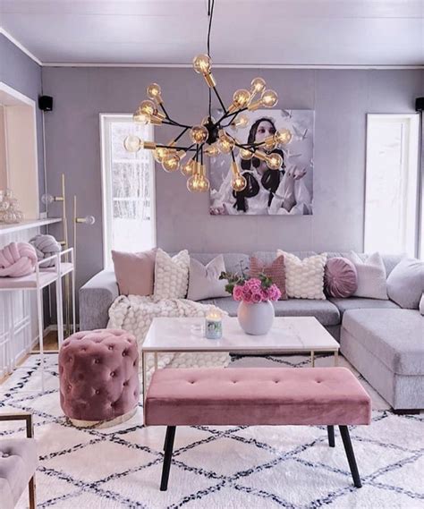 10 Pink Living Room Ideas