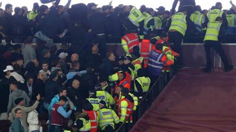 West Ham V Chelsea Arrests After London Stadium Crowd Disorder Bbc Sport