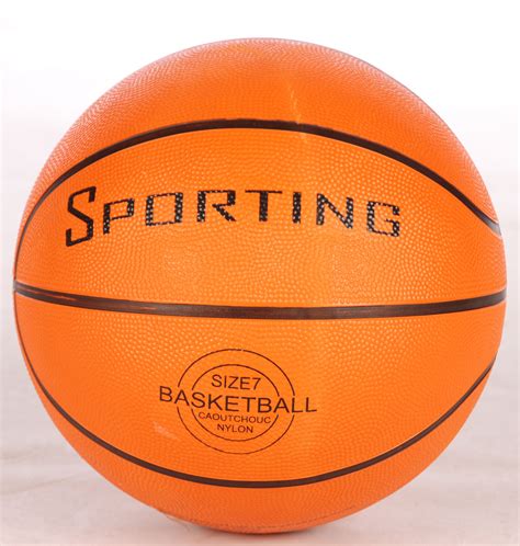 Hopefully the ball sinks into the net without. Basketbal Sporting Oranje official Size
