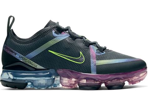 Women's air vapormax plus running shoes (5.5, bright crimson/pink blast/court purple). Nike Air VaporMax 2019 Bubble Pack Black (GS) - CT9638-001