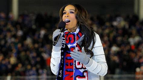 Michelle Williams Sings The National Anthem Youtube