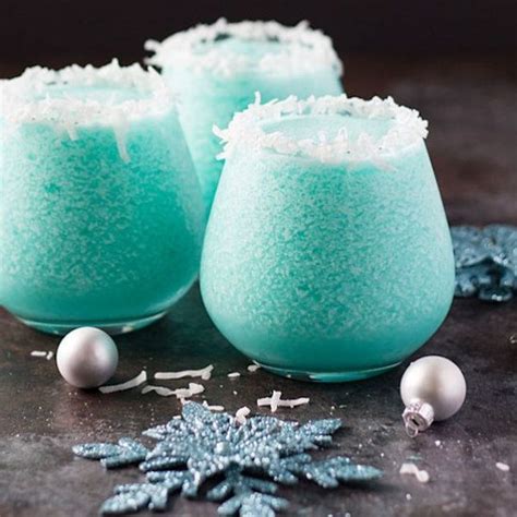 Come enjoy one of the best views in the poconos while having a few cold beverages with. Jack Frost Christmas Cocktail | Christmas cocktails ...