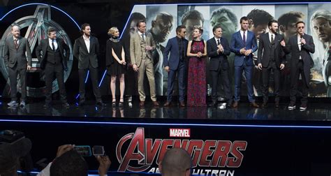 Cast Red Carpet At Avengers Age Of Ultron Uk Premiere The Avengers