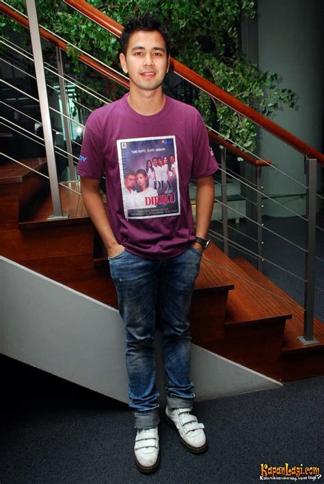 Suami nagita slavina itu bersama beberapa artis lainnya aktif dalam komunitas sepak bola yang bernama selebritis fc. Kumpulan Foto Raffi Ahmad | WanPri :: Tips Seputar Wanita dan Pria