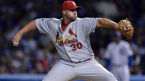 Jonathan Broxton Re Signs With The Cardinals For Two Years Nbc Sports