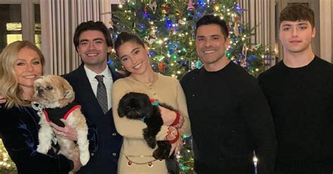 Kelly Ripa And Mark Consuelos Cutest Moments With Their 3 Kids Photos