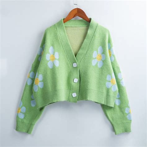Dcenta Short Cardigan For Women Flower Knit Sweater V Neck Button Long Sleeve Loose Coat