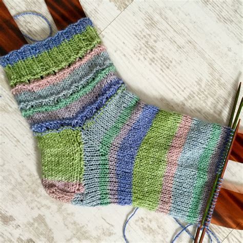 Sockenstrickvicky Sockenmuster Und Sockenliebe ️ Seite 3 In 2020 Socken Stricken Anleitung