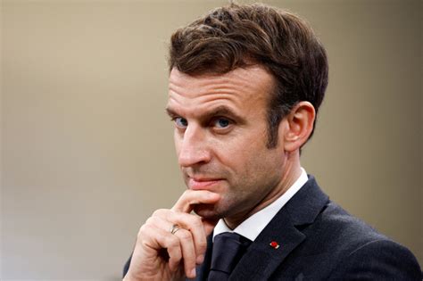 Édito Présidentielle 2022 Retour Aux Basiques Pour Emmanuel Macron