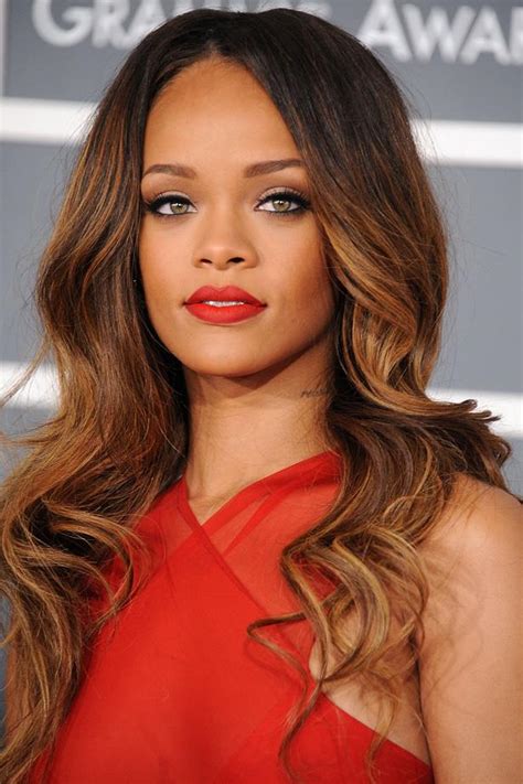 Rihanna Debuts New Hair Colour Elle Australia