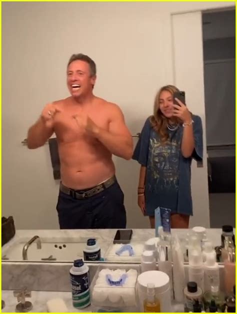 Cnn S Chris Cuomo Goes Shirtless In His Daughter S Tiktok Video Flexes In Another Photo