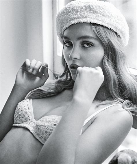 Lily Rose Depp Sexy 13 Photos Thefappening