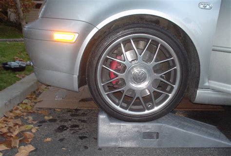 Best car ramps for trucks oil changes and low profile cars updated on september 23, 2020 in the world of vehicular maintenance and repairs, many brands are out to make a quick buck off of novice car owners by selling them subpar products at outrageous prices. 4 Car Lift Alternatives for Your Home Garage | Kwik-Lift Blog