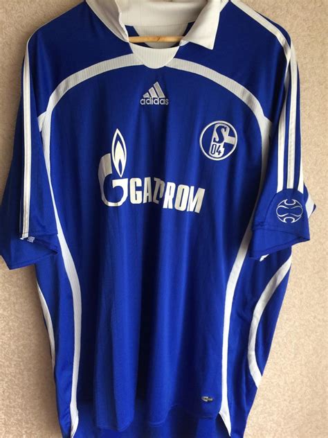 Us striker matthew hoppe is understood to have signed a new deal with schalke 04 on monday, which is running until 2023. FC Schalke 04 Local Camiseta de Fútbol 2006 - 2007 ...
