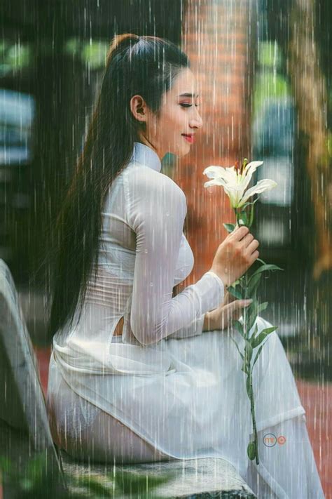 áo dài에 있는 cẩn huỳnh님의 핀 아름다운 여성 아름다운 여성 패션